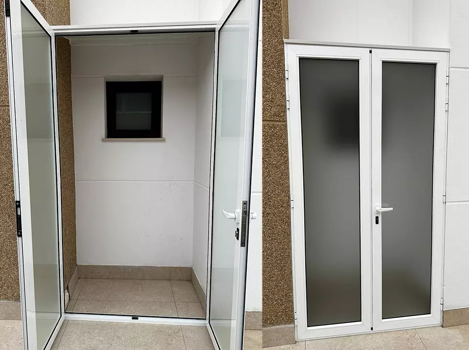 Fabricaci&oacute;n e Instalaci&oacute;n de Toldos, Cerramientos, Mamparas, Armarios y Cortinas en M&aacute;laga