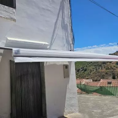 toldo brazos articulados malaga 03